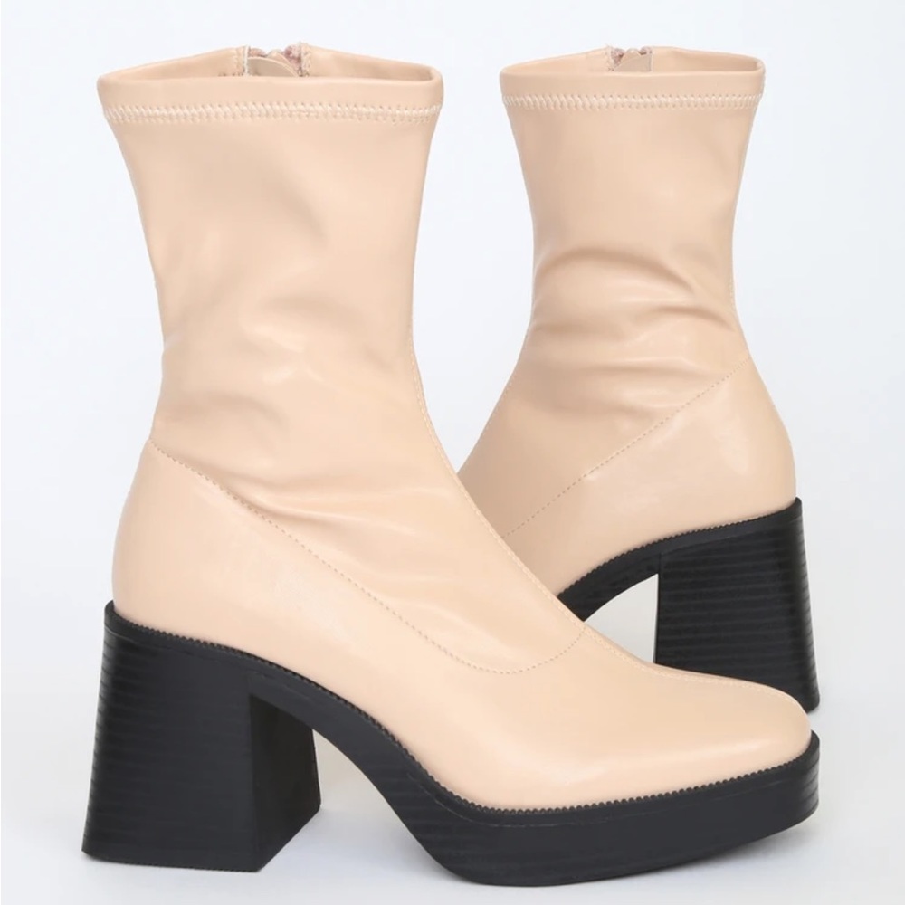 Lulu’s Platform Chunky Mid-Calf Boots